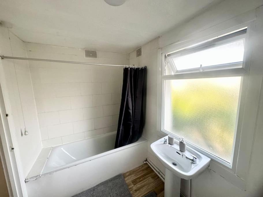 Cosy Two Bedroom Apartment,Se13 Лондон Екстериор снимка